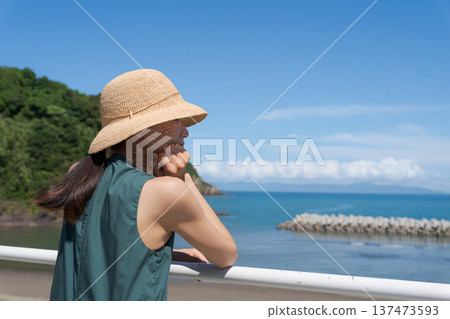 看海的一個少婦 看海的一個少婦 137473593