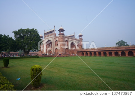 India 137473897