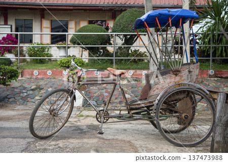 THAILAND SA KAEO ARANYAPRATHET BICYCLE RICKSAW 137473988