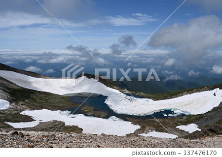 Climbing Mount Norikura, Northern Alps, Nagano Prefecture, Gifu Prefecture Climbing Mount Norikura, Northern Alps, Nagano Prefecture, Gifu Prefecture 137476170