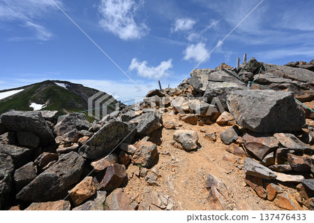 攀登岐阜縣長野縣北阿爾卑斯山脈乘鞍岳 攀登岐阜縣長野縣北阿爾卑斯山脈乘鞍岳 137476433