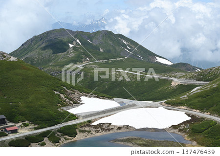 攀登岐阜縣長野縣北阿爾卑斯山脈乘鞍岳 攀登岐阜縣長野縣北阿爾卑斯山脈乘鞍岳 137476439