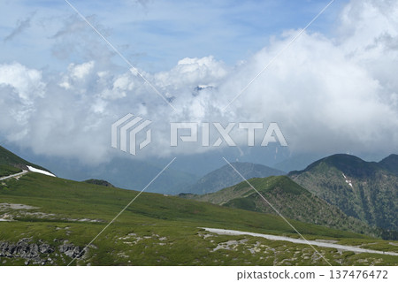 攀登岐阜縣長野縣北阿爾卑斯山脈乘鞍岳 137476472