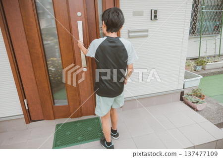 entrance, entranceway, porch 137477109