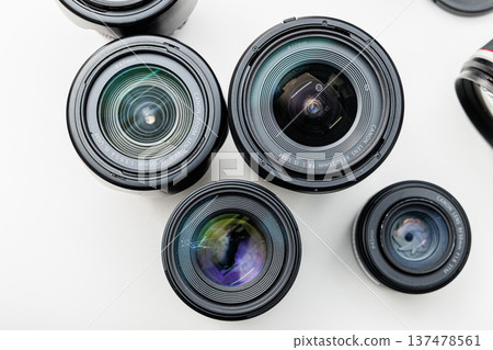 Image of a single-lens reflex camera lens Image of a photo 137478561