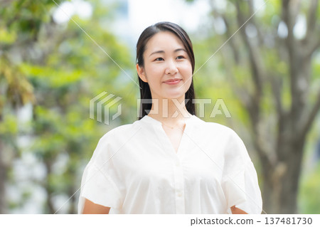 初夏女式休閒裝 137481730