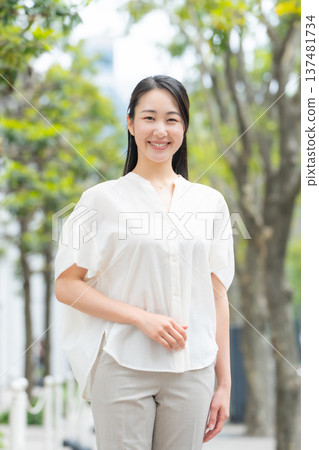 初夏女式休閒裝 137481734