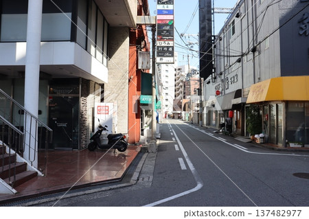 Downtown of Okinabashi-cho, Sakai-ku, Sakai-shi Downtown of Okinabashi-cho, Sakai-ku, Sakai-shi 137482977