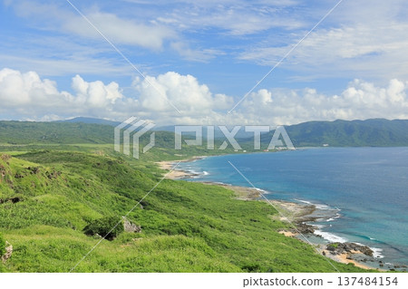 Longpan Park Grassland Coast, Kenting, Taiwan 137484154