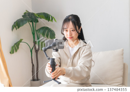 廣播、直播、主播、即時直播、視訊直播、智慧型手機、拍攝設備、穩定器、視訊分享 廣播、直播、主播、即時直播、視訊直播、智慧型手機、拍攝設備、穩定器、視訊分享 137484355