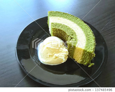 Matcha Baumkuchen and vanilla ice cream Matcha Baumkuchen and vanilla ice cream 137485496