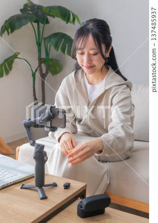 Broadcasting, Liver, Streamer, Video Distribution, Wireless Microphone, Filming Equipment, Gimbal, Microphone, Video Sharing Broadcasting, Liver, Streamer, Video Distribution, Wireless Microphone, Filming Equipment, Gimbal, Microphone, Video Sharing 137485937