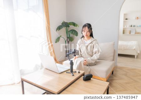 Broadcasting, Liver, Streamer, Video Distribution, Wireless Microphone, Filming Equipment, Gimbal, Microphone, Video Sharing Broadcasting, Liver, Streamer, Video Distribution, Wireless Microphone, Filming Equipment, Gimbal, Microphone, Video Sharing 137485947