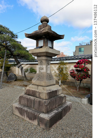 Mibu-dera Temple, which was a training ground for Shinsengumi soldiers, stone lantern, Eitai Joyato Mibu-dera Temple, which was a training ground for Shinsengumi soldiers, stone lantern, Eitai Joyato 137486112