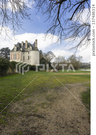 Chateau de Selles sur Cher from outdoor path in France Chateau de Selles sur Cher from outdoor path in France 137486314
