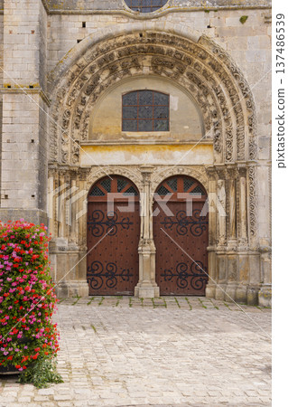 Romanesque archway and doors of Eglise Saint Lazare Avallon France Romanesque archway and doors of Eglise Saint Lazare Avallon France 137486539