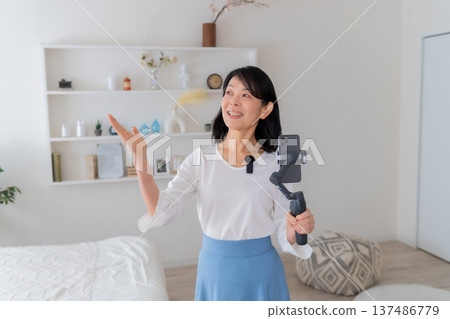 YouTuber、影片創作者、錄音、麥克風、拍攝、節目製作、錄音場景、無線麥克風 137486779