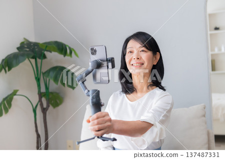 Broadcasting, Liver, Streamer, Video Distribution, Wireless Microphone, Filming Equipment, Gimbal, Microphone, Video Sharing Distribution 137487331