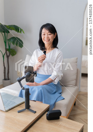 YouTuber、影片創作者、錄音、麥克風、拍攝、節目製作、錄音場景、無線麥克風 137488026