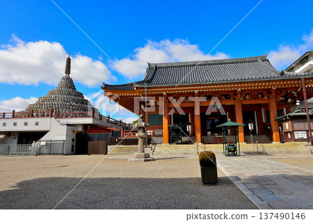 正殿和千佛殿：壬生寺曾是新選組士兵的訓練場。 137490146
