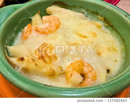 White gratin with lots of shrimp White gratin with lots of shrimp 137492843