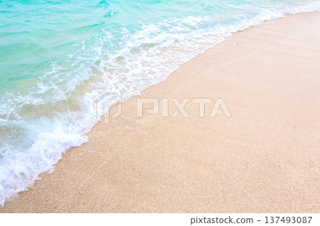 The beautiful shores of Minna Island, Okinawa Prefecture The beautiful shores of Minna Island, Okinawa Prefecture 137493087