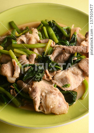 豬肉菠菜炒菜 豬肉菠菜炒菜 137503477