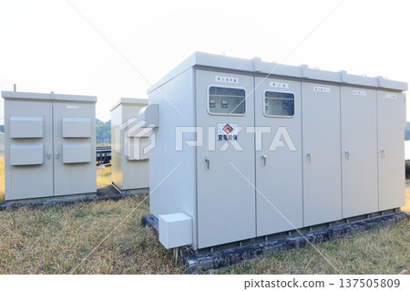 支援再生能源設施的變電站設備 支援再生能源設施的變電站設備 137505809