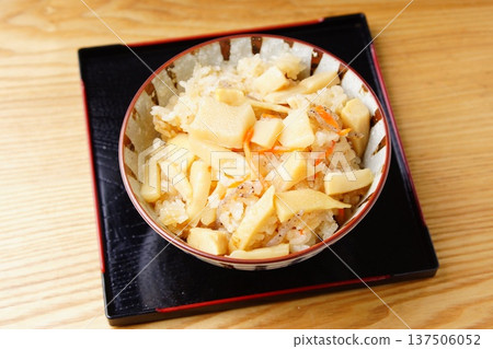 竹筍飯（日式料理） 137506052