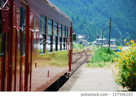 Red vehicle Red vehicle 137506185