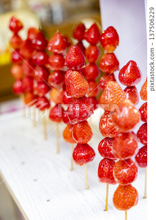 懷舊的味道：新年除夕的節慶裝飾和手工糖藝裝飾 137506229