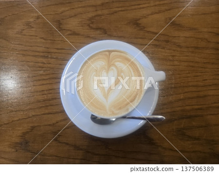 Caffe latte latte art Caffe latte latte art 137506389