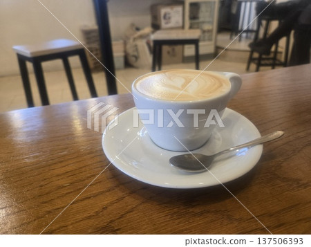 Caffe latte latte art Caffe latte latte art 137506393