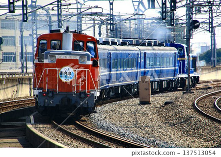 初秋時節,推拉列車開往南會津...DL Taiki ``南會津'' 初秋時節,推拉列車開往南會津...DL Taiki ``南會津'' 137513054