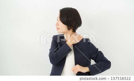 Business woman Business woman 137516522