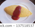 Chef-made omelets at the breakfast buffet 137518537