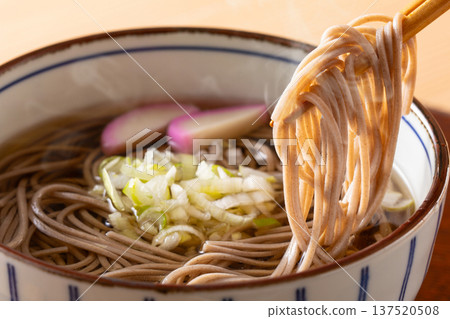 eat kake soba 137520508