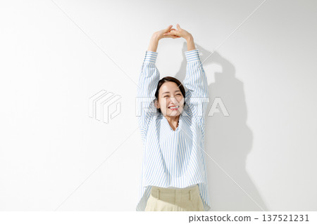 A woman growing 137521231