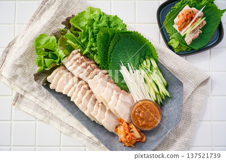 負鼠 - 水煮豬肉蔬菜捲 負鼠 - 水煮豬肉蔬菜捲 137521739
