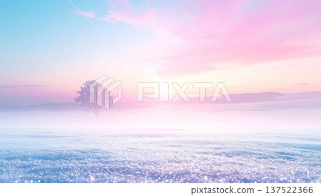 冬日清晨,霧氣繚繞,樹木籠罩在淡粉紅色的薄霧中。 冬日清晨,霧氣繚繞,樹木籠罩在淡粉紅色的薄霧中。 137522366