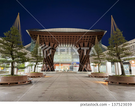 [金澤站] 北陸的Hospitality Dome、津門門 137523039
