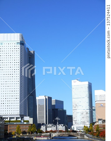 Scenery of Minato Mirai Bankoku Bridge Scenery of Minato Mirai Bankoku Bridge 137524411