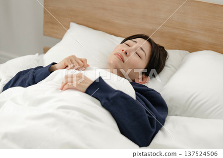 失眠的女人 失眠的女人 137524506