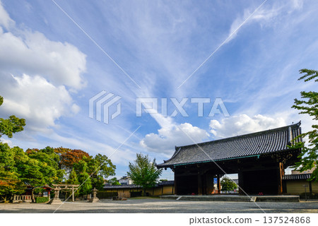 藍天下的東寺南門 藍天下的東寺南門 137524868