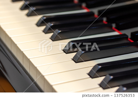 鋼琴鍵盤 鋼琴鍵盤 137526353