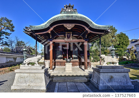 Bishamonten Hall, the guardian shrine of Ryosokuin, a sub-temple of Kenninji Temple 137527603