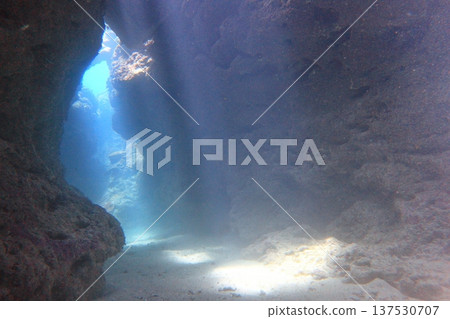 耶穌光 洞穴 潛水 耶穌光 洞穴 潛水 137530707