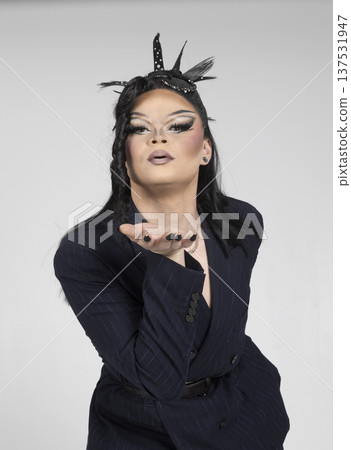 transvestite in studio transvestite in studio 137531947