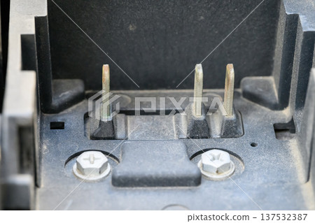電子設備的金屬接點和端子特寫 137532387