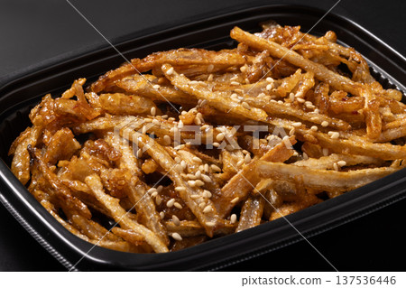 香甜辛辣的牛蒡（炸） 137536446